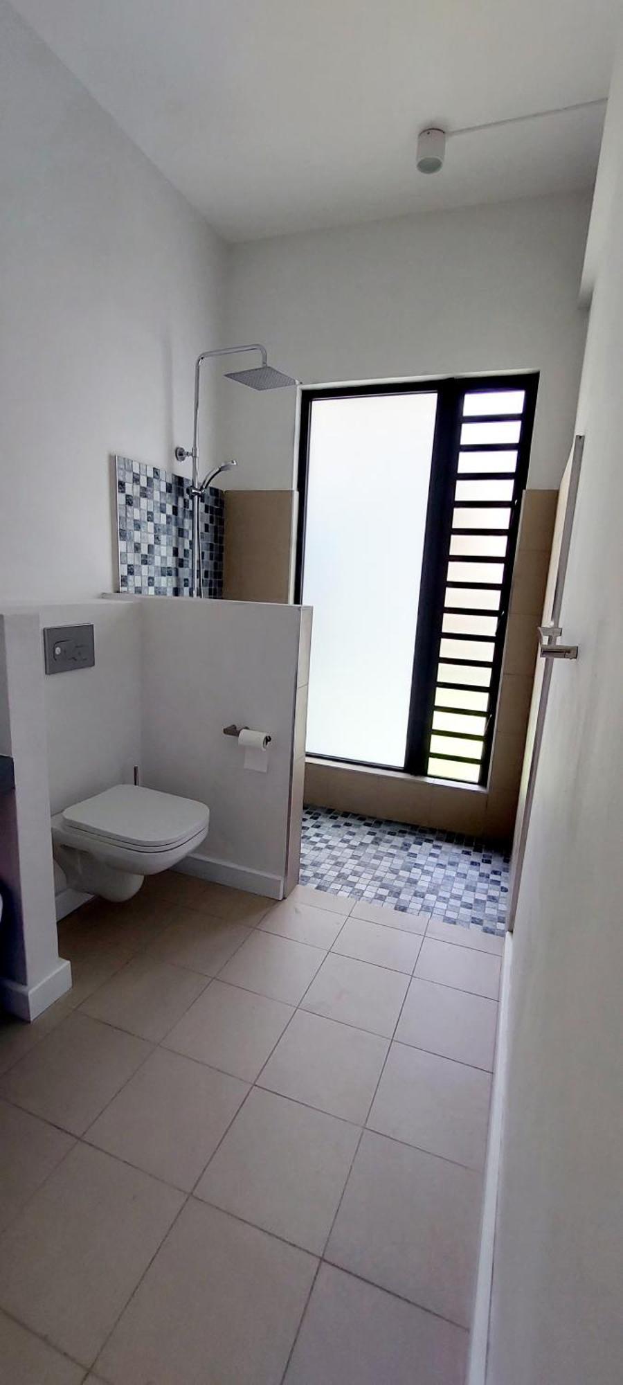 Canari Waterfront بيت ضيافة