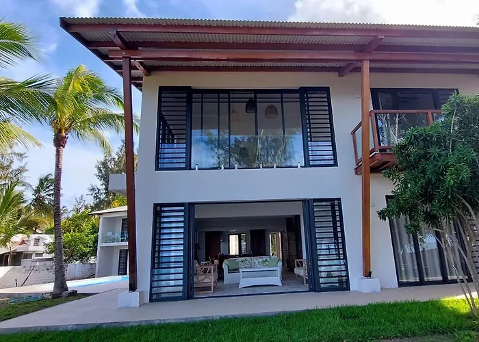 Canari Waterfront Villas