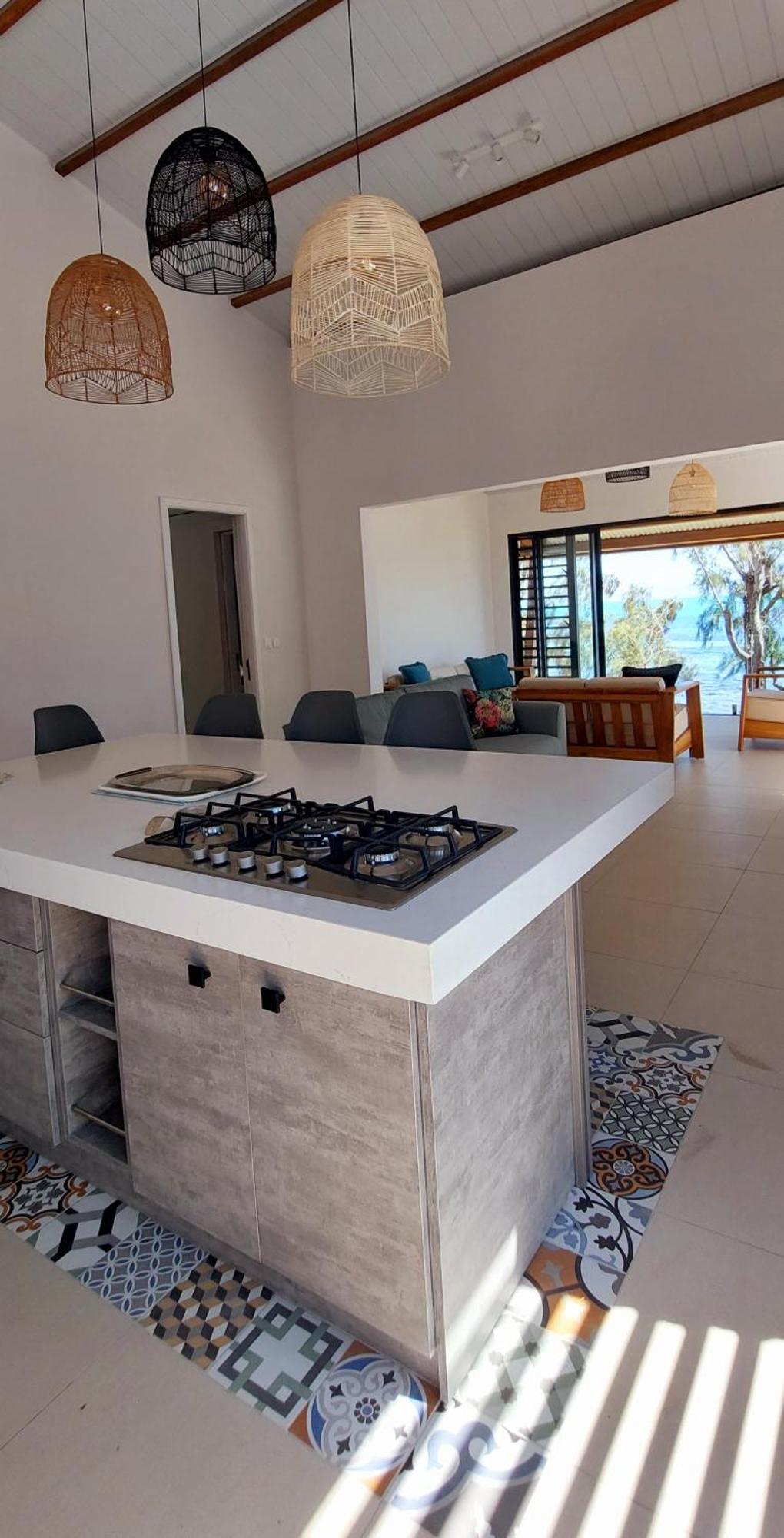 Canari Waterfront Guest house Roches Noires